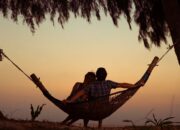 5 Alasan Kamu Tidak Perlu Iri Dengan Pasangan Lain