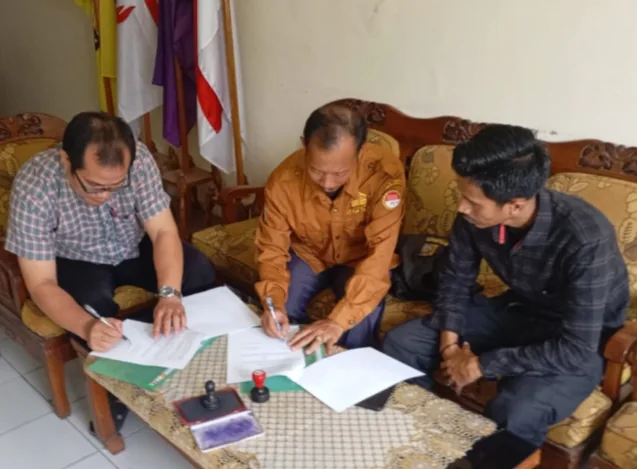 saat tanda tangan MOU
