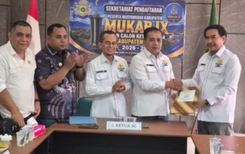 Sulhajji Jompa Kembalikan Formulir Pendaftaran Calon Kuat Ketua KADIN Kabupaten Bogor